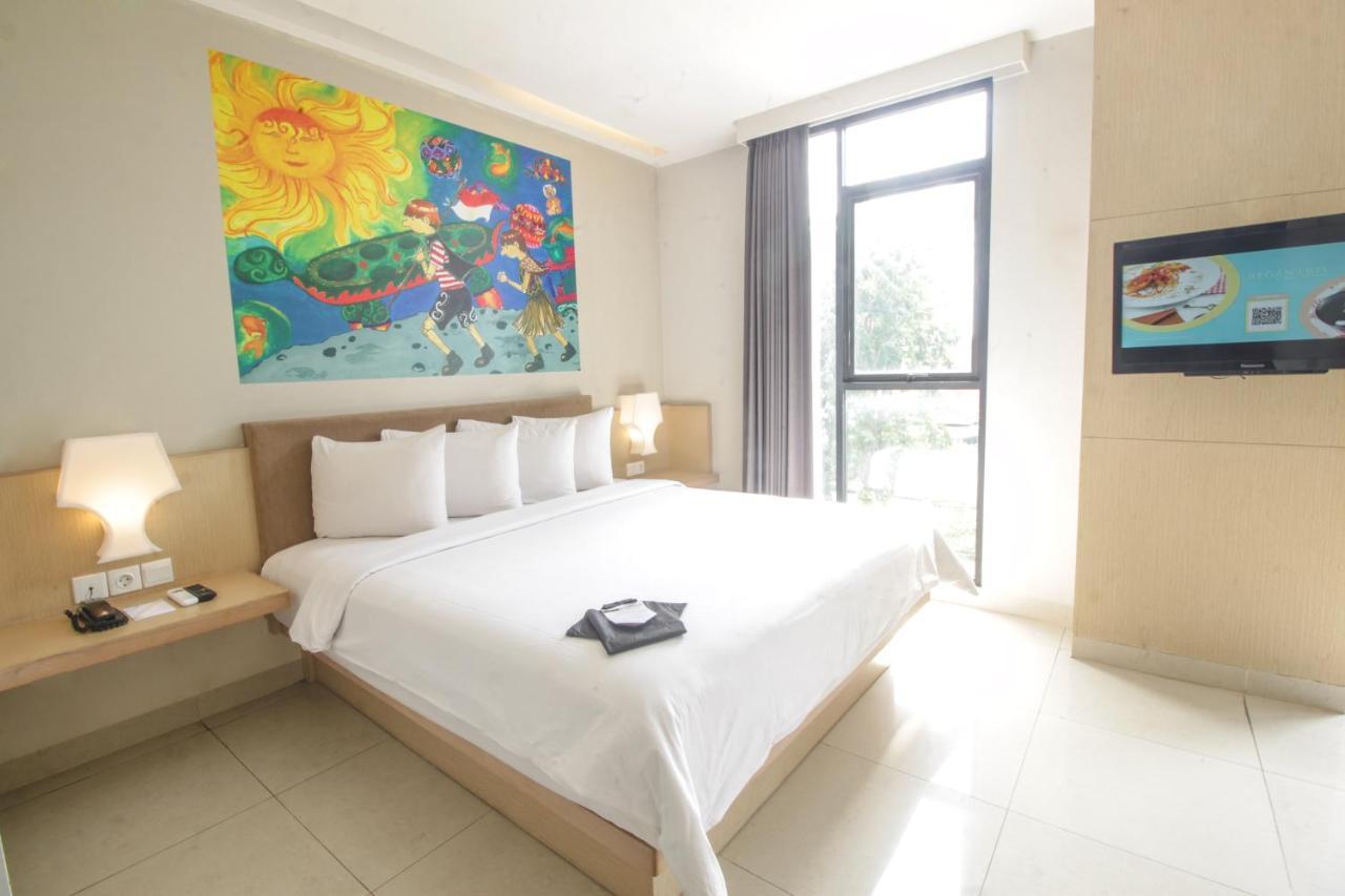 Regantris Surabaya Hotel Екстериор снимка