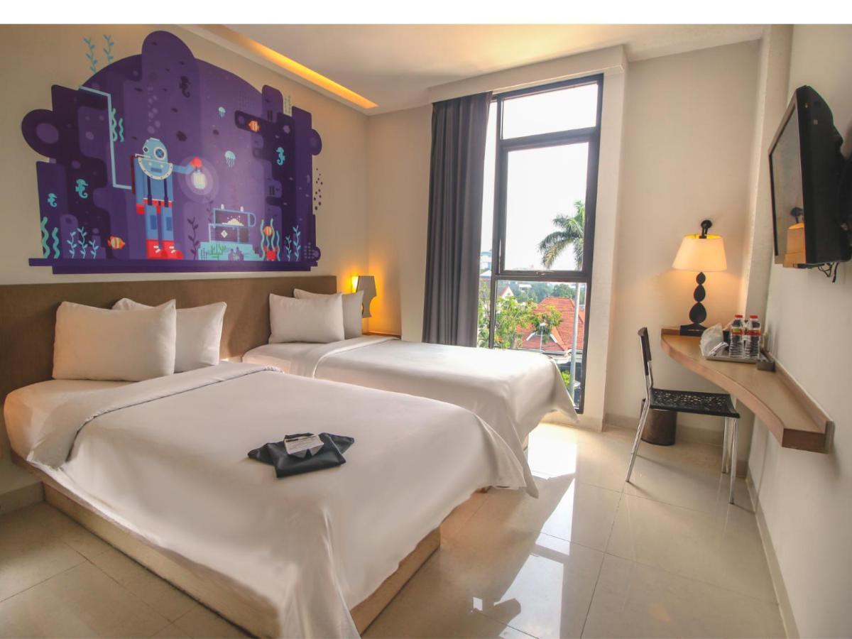 Regantris Surabaya Hotel Екстериор снимка