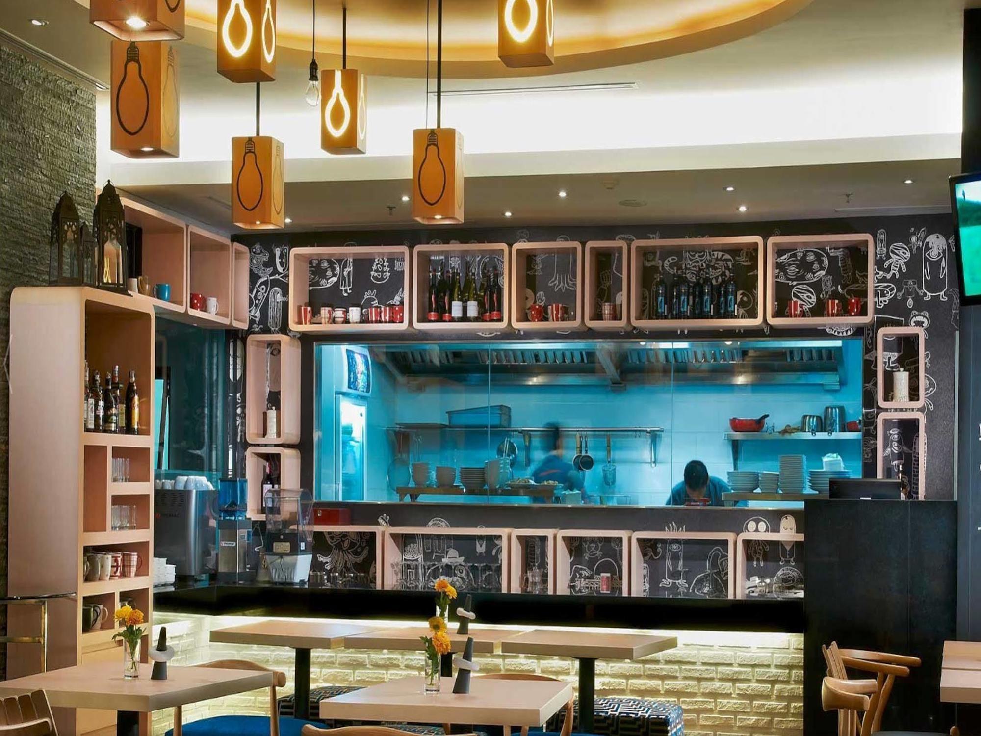 Regantris Surabaya Hotel Екстериор снимка